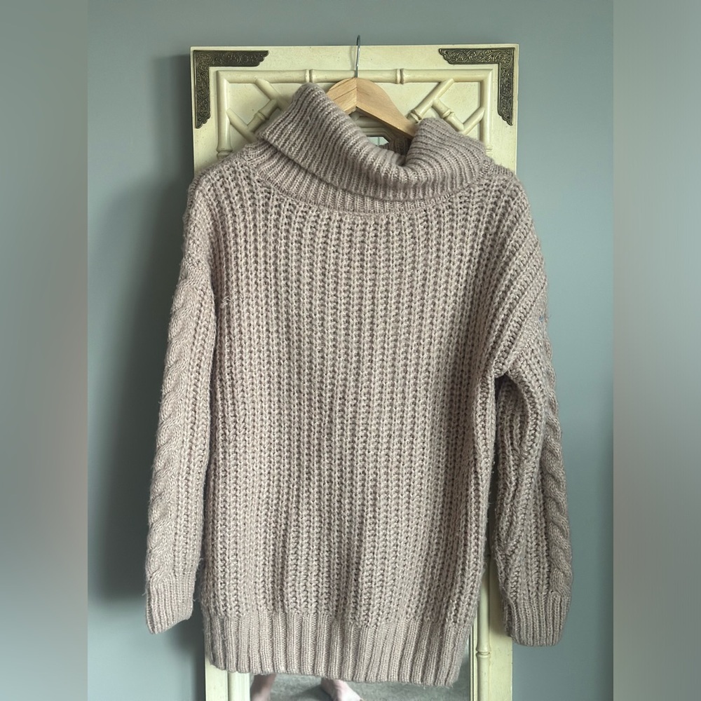 Moon & Madison Cowl Neck Cable Knit Chunky Sweater Size Small Oversized - Picture 3 of 7